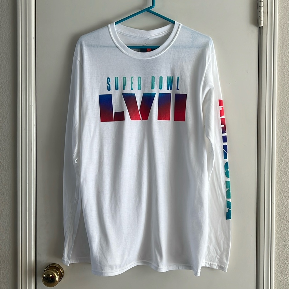 Super Bowl LVII T-Shirt NFL Kansas City Chiefs Philadelphia Eagles NWT
